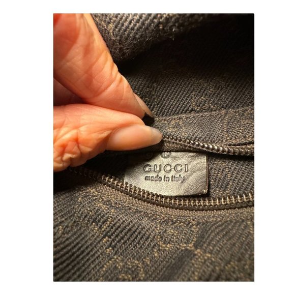 Authentic Gucci foldable xl travel tote - Picture 9 of 10